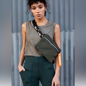 NWT Free People Movement Tank Sports Love Army Bliss Sz‎ Large